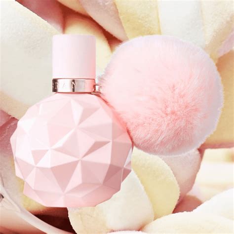 ariana grande perfume marshmallow